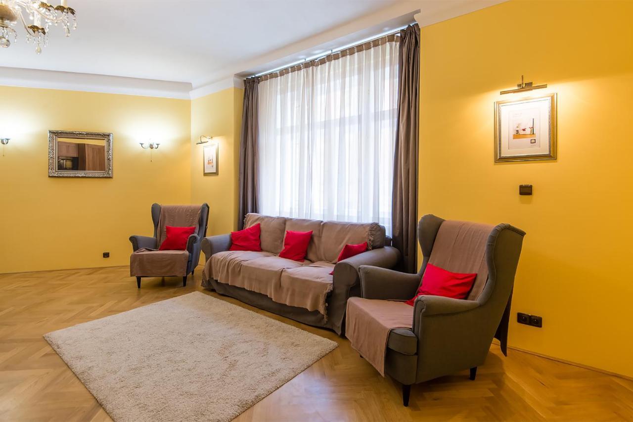 In Heart Of Prague - 2Br 2Ba Elegant Downtown Apt Ngoại thất bức ảnh