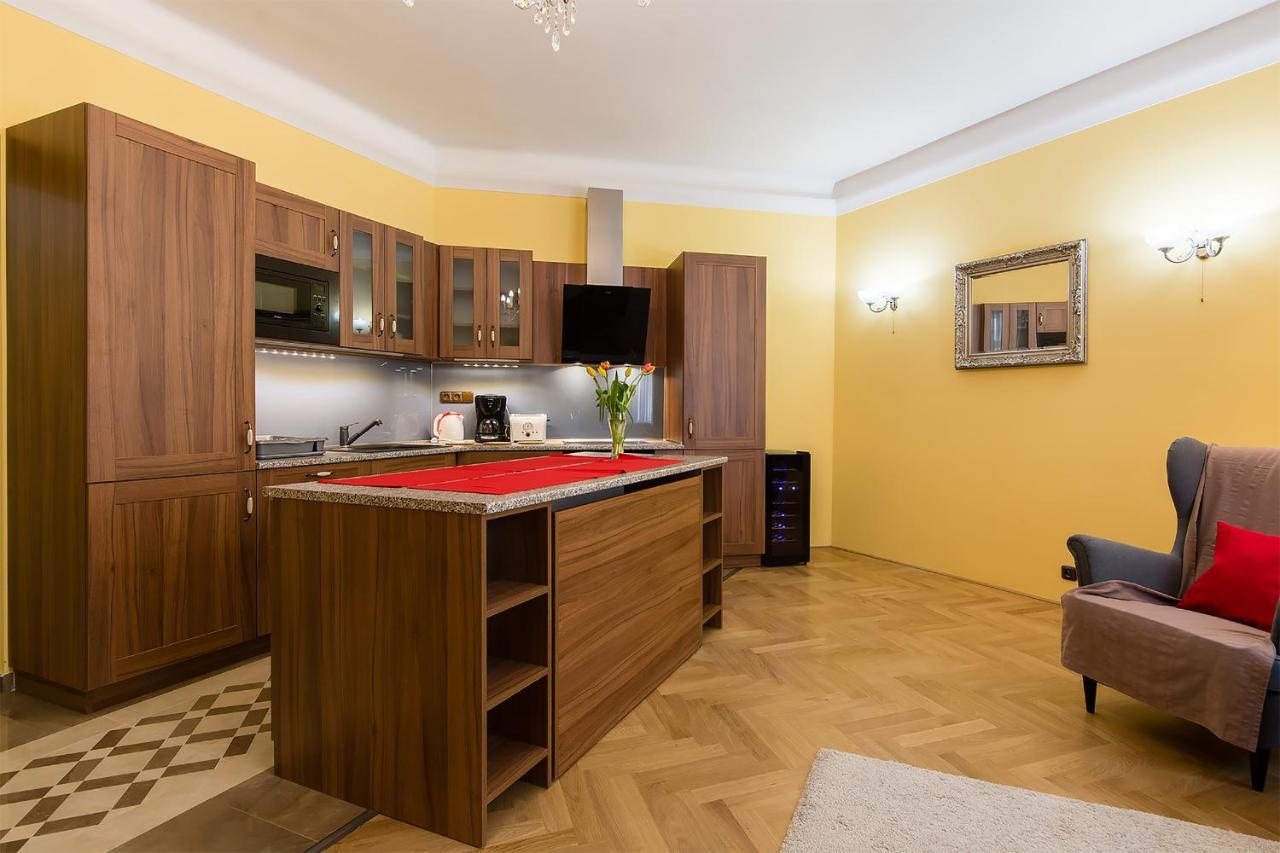 In Heart Of Prague - 2Br 2Ba Elegant Downtown Apt Ngoại thất bức ảnh